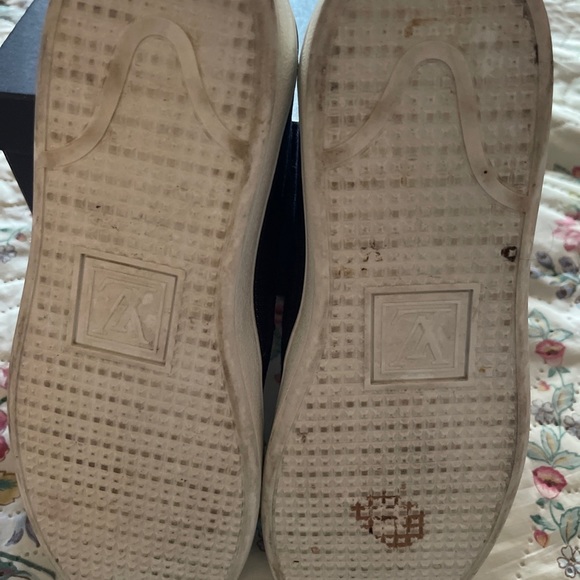 Louis Vuitton sneakers - Picture 3 of 4